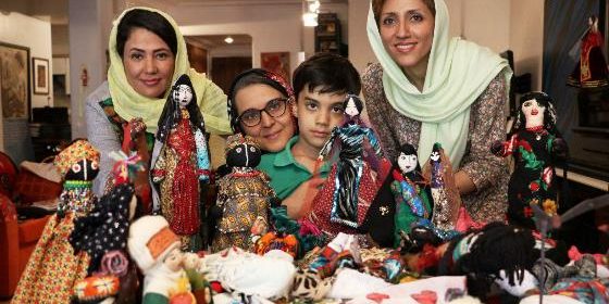 گزارش عصر ایران از احیای عروسک های بومی- عکس از حسن ظهوری