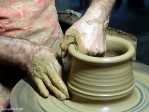 Making Pottery Dish, Sample2