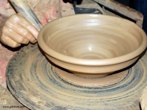 Shaping end of Dish